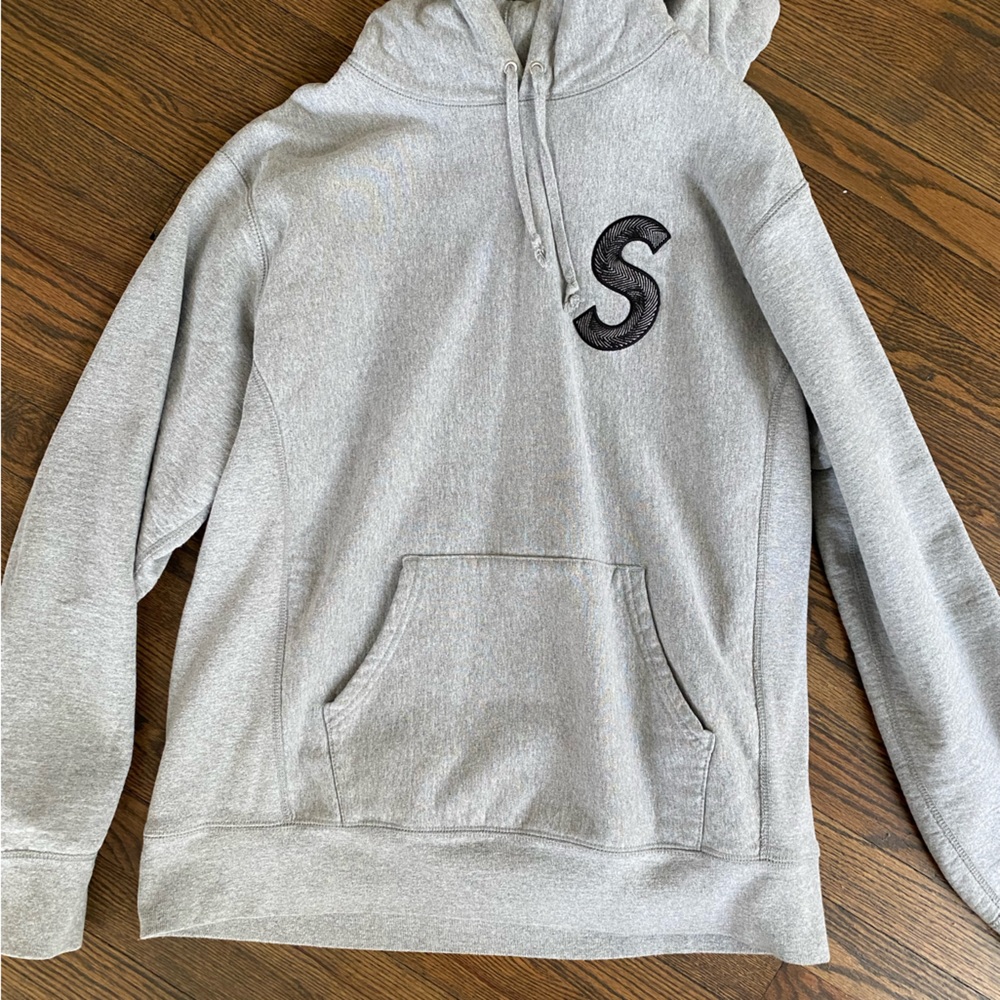 Men’s Supreme Gray Hoodie